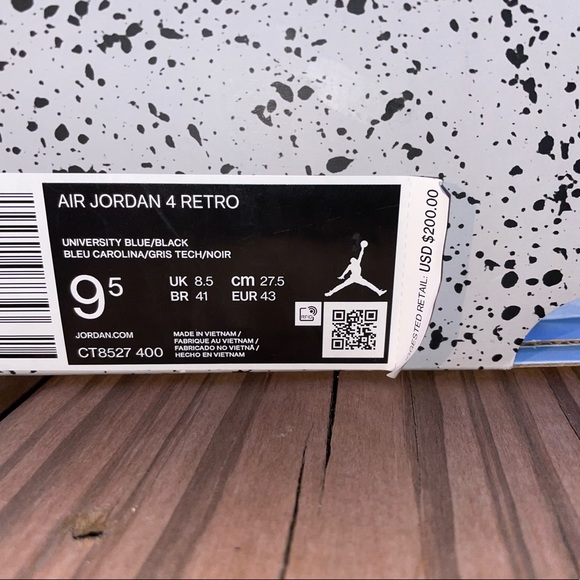 Jordan 4 “university blue” size 9.5 - Picture 6 of 7